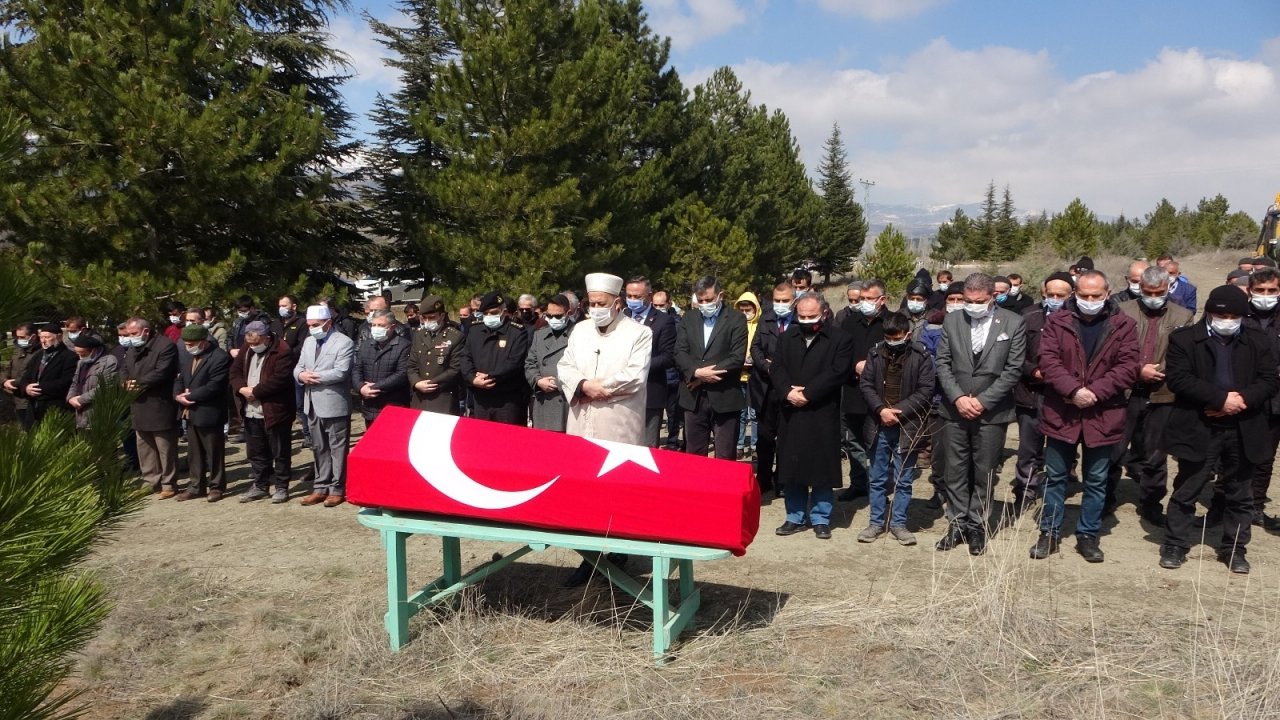 Kore Gazisi Kabasakal Son Yolculuğuna Uğurlandı