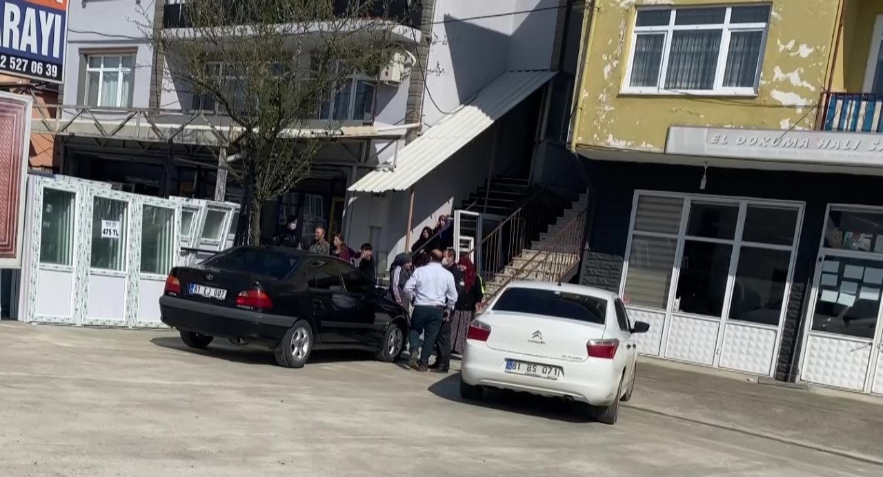 Kısıtlamada Birbirlerine Girdiler: 1 Yaralı