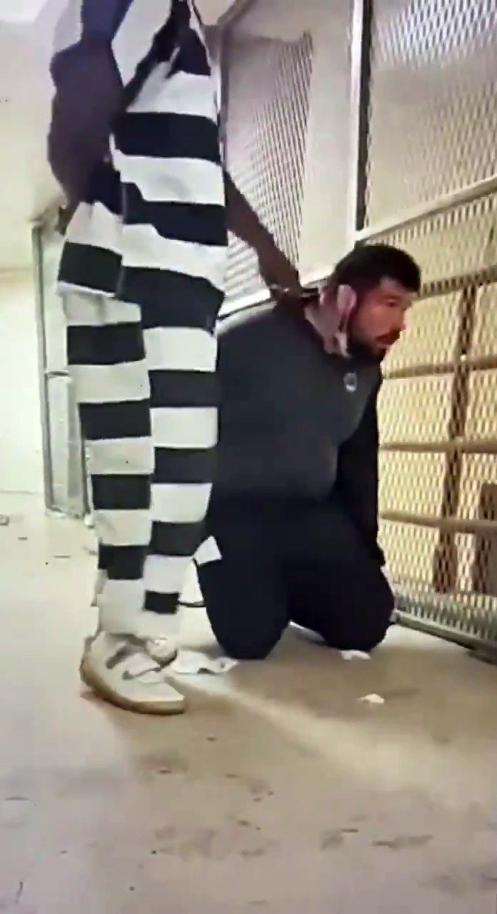 Abd Polisi Gardiyanı Rehin Alan Mahkumu Öldürdü