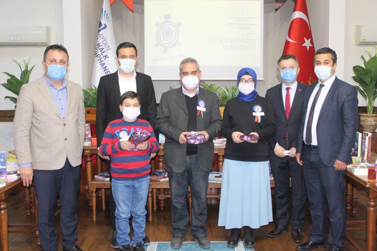 Aydın’da Kitap Kurtları Ödüllendirildi