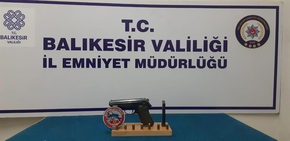 Balıkesir’de 100 Aranan Şahıs Yakalandı