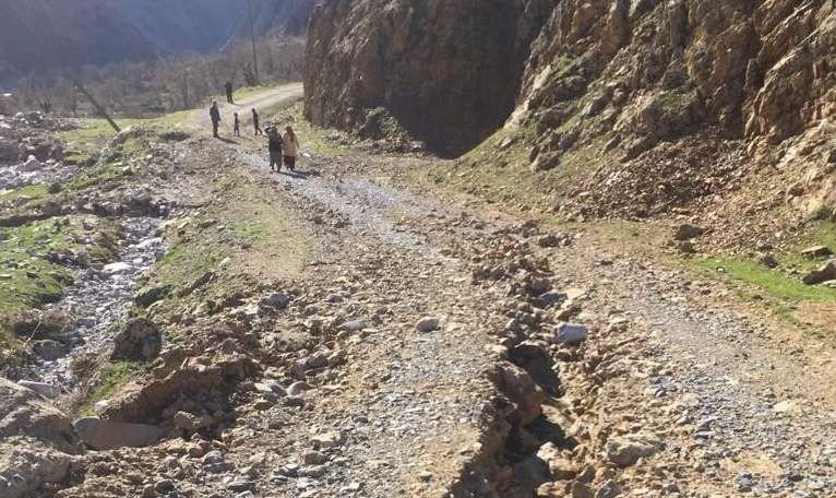 Selden Zarar Gören Köy Yollarında Çalışmalar Devam Ediyor