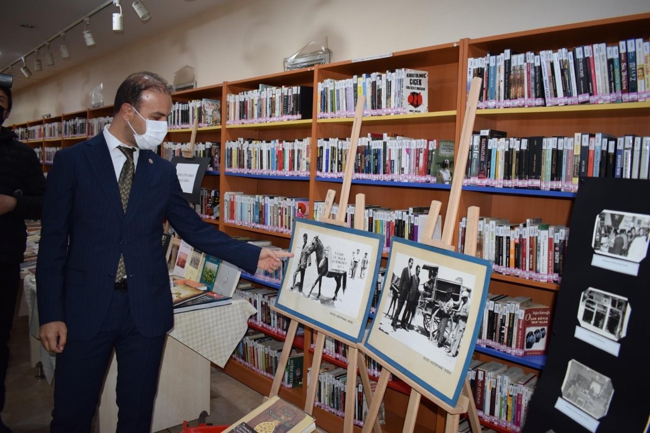 Kütüphane Haftası Nedeniyle Kitap Sergisi Açıldı