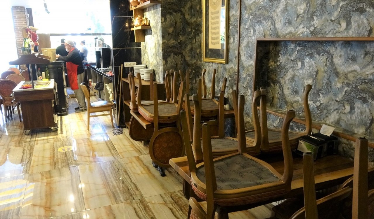 İ̇stanbul Örneğini Verdi, Lokantaların Açılmasını İstedi