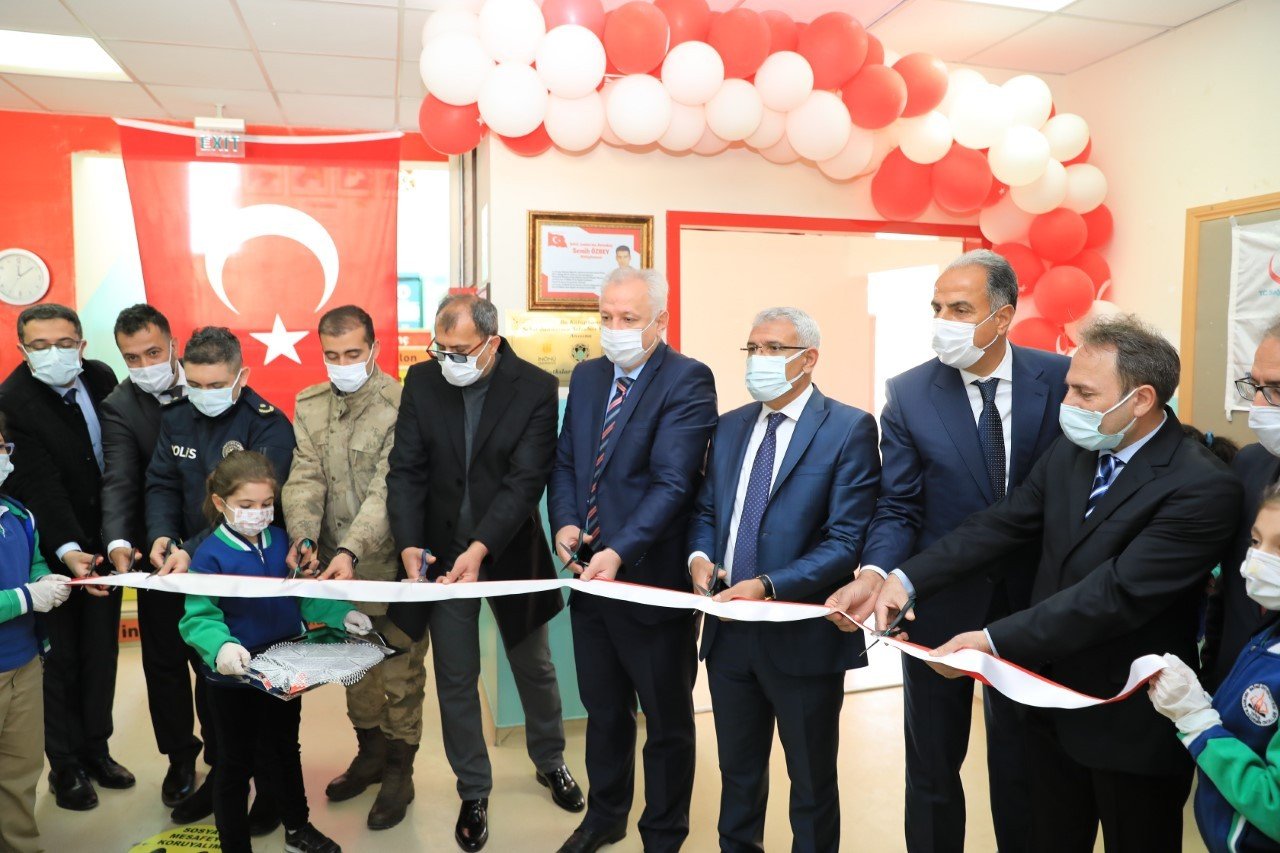 Şehit Semih Özbey’in İsmi Kütüphanede Yaşatılacak