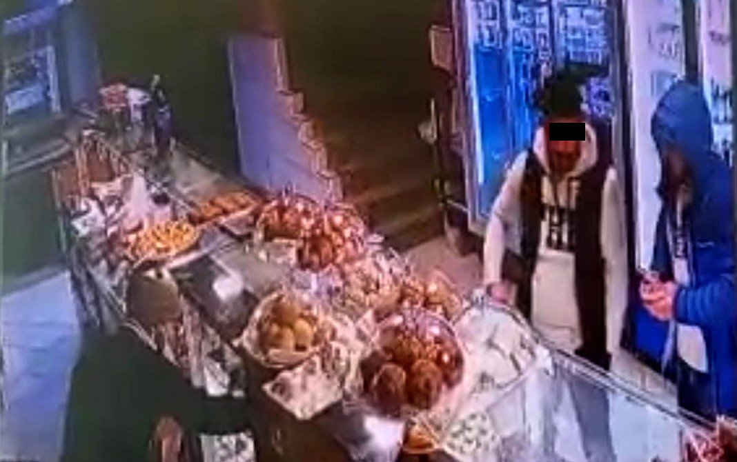 Yoğun Bakımdaki Bebek İçin Toplanan Yardım Parası Hırsızlığı Kamerada