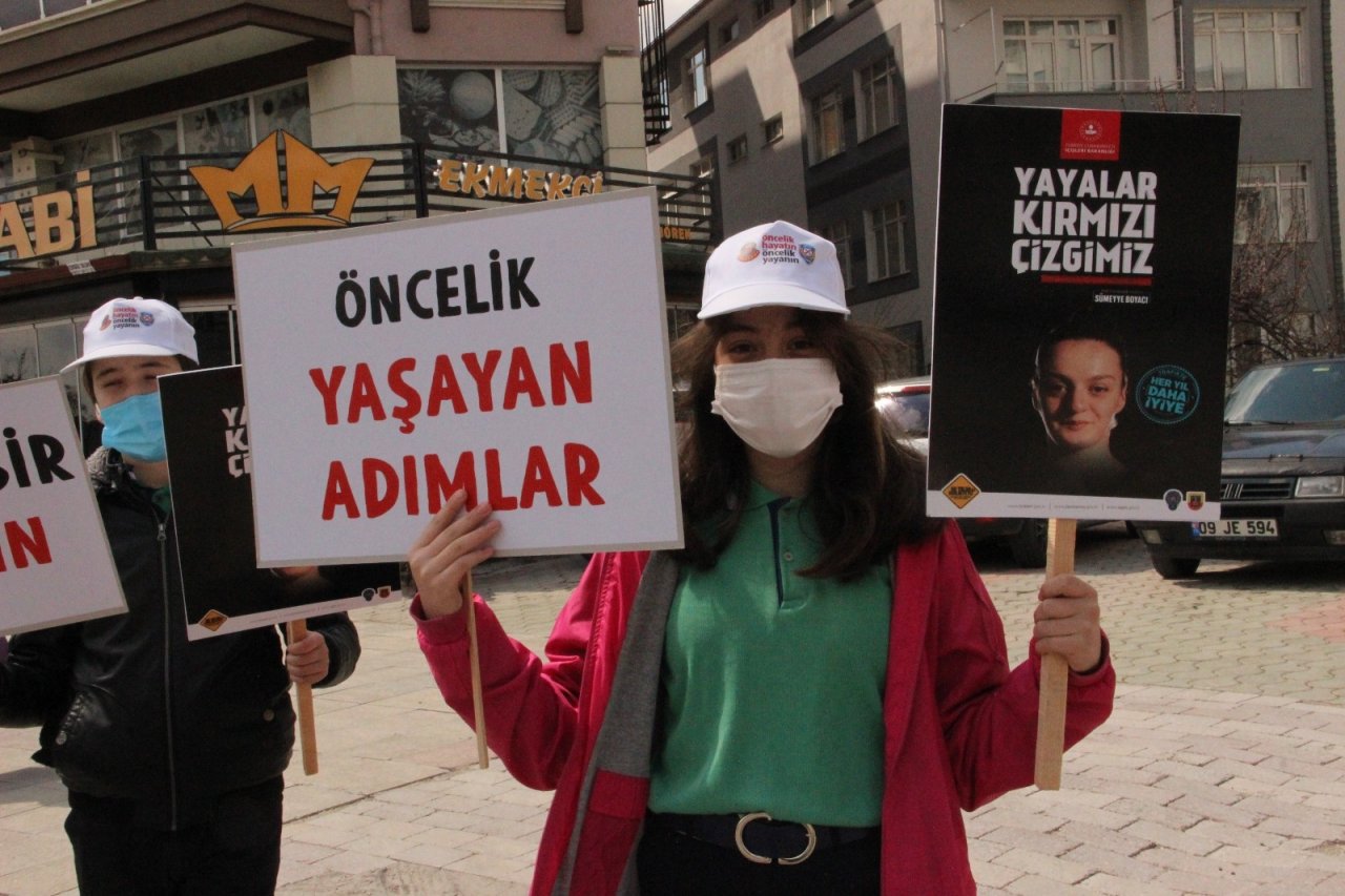 Afyonkarahisar’da ’kırmızı Çizgiyi’ Vali Çizdi