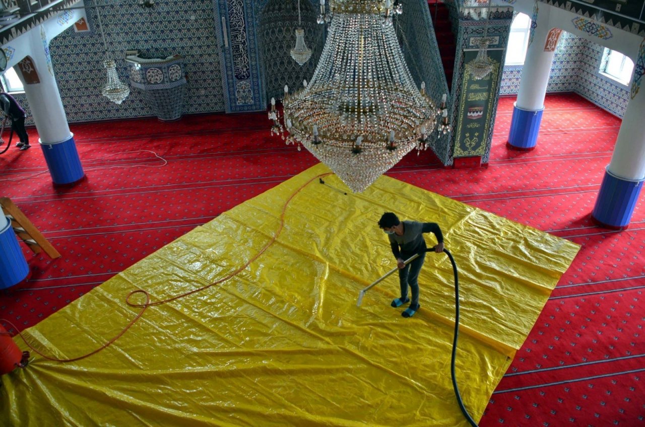 Alaplı Belediyesi, Ramazan Ayı Öncesinde Cami Temizliklerine Başladı