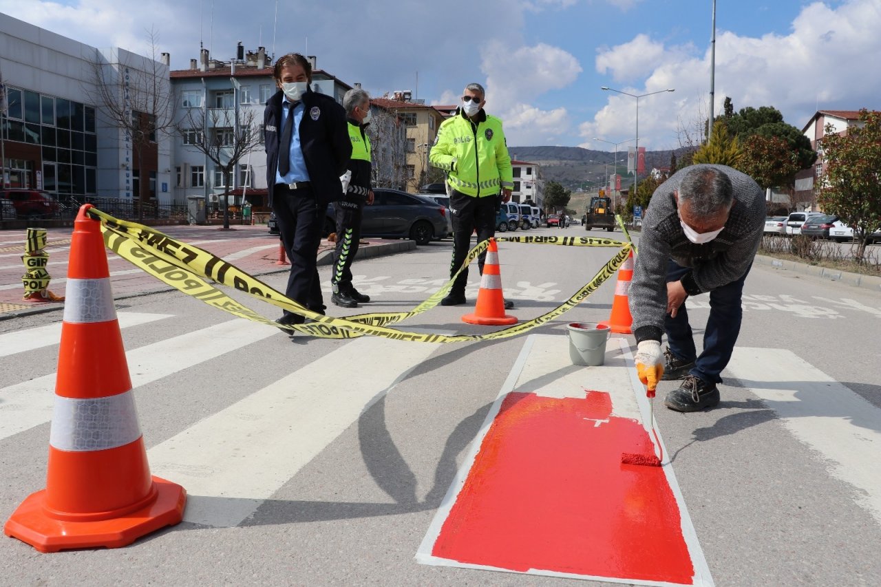 Amasya’da Yaya Geçitlerinde "kırmızı Çizgi" Dönemi Başladı