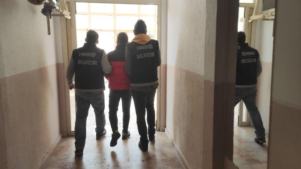 Balıkesir Merkezli İ̇zmir Ve Bursa’da Uyuşturucu Operasyonu