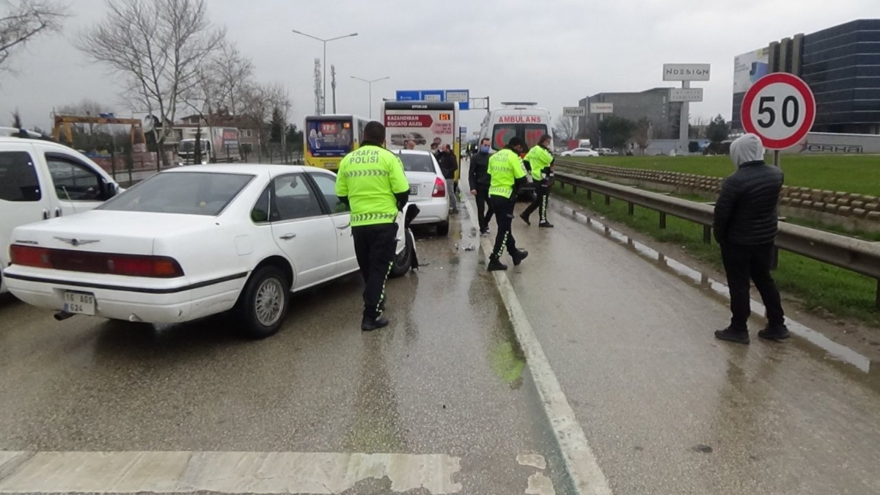 Zincirleme Kaza Korkuttu, Trafik Kilitlendi