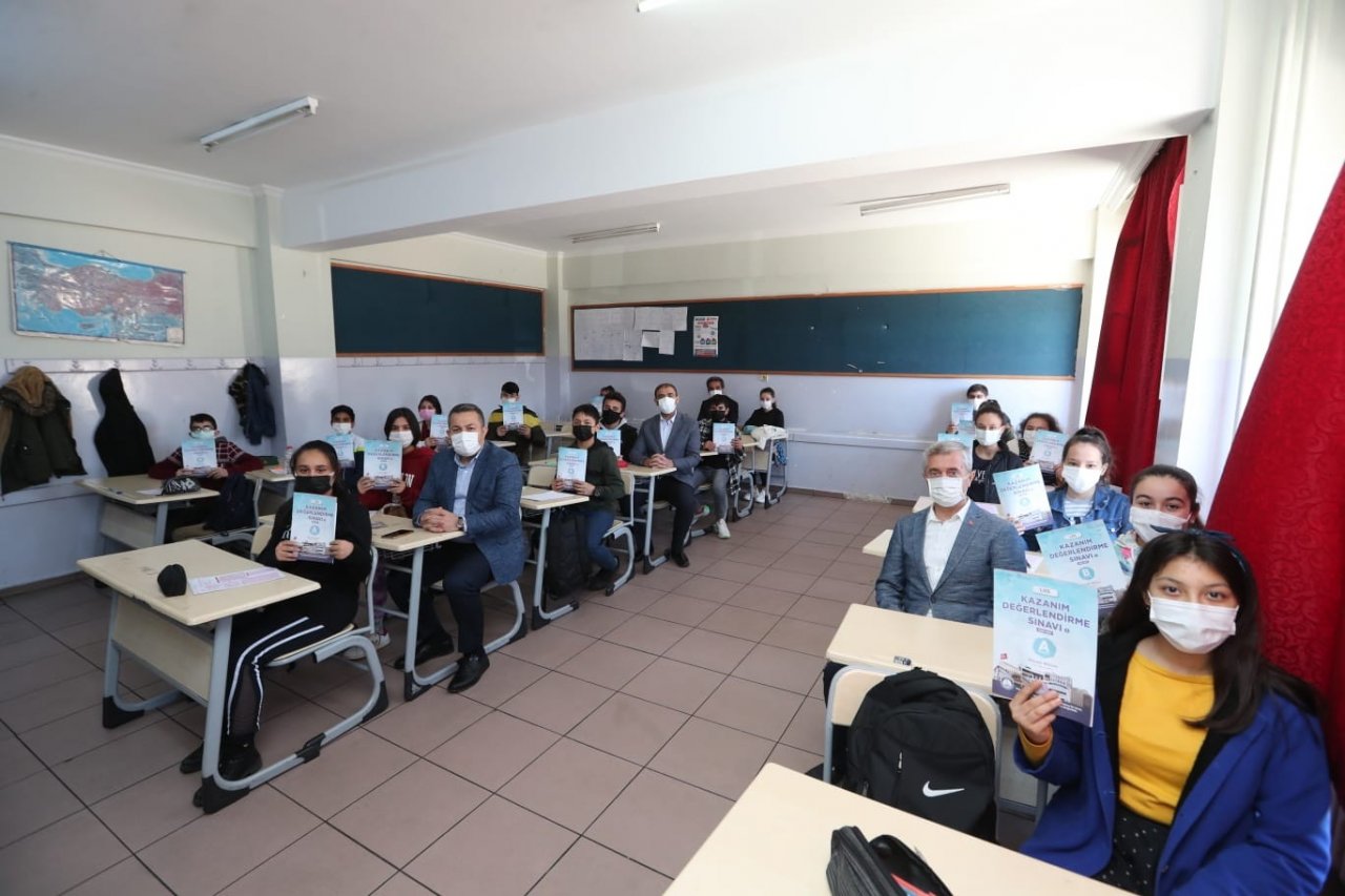 Şahinbey’de Her Ay 12 Bin Öğrenci Deneme Sınavına Giriyor