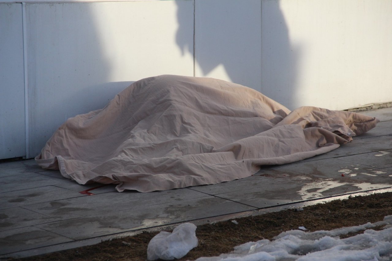Erzurum’da 6. Kattan Düşen Yaşlı Kadın Hayatını Kaybetti