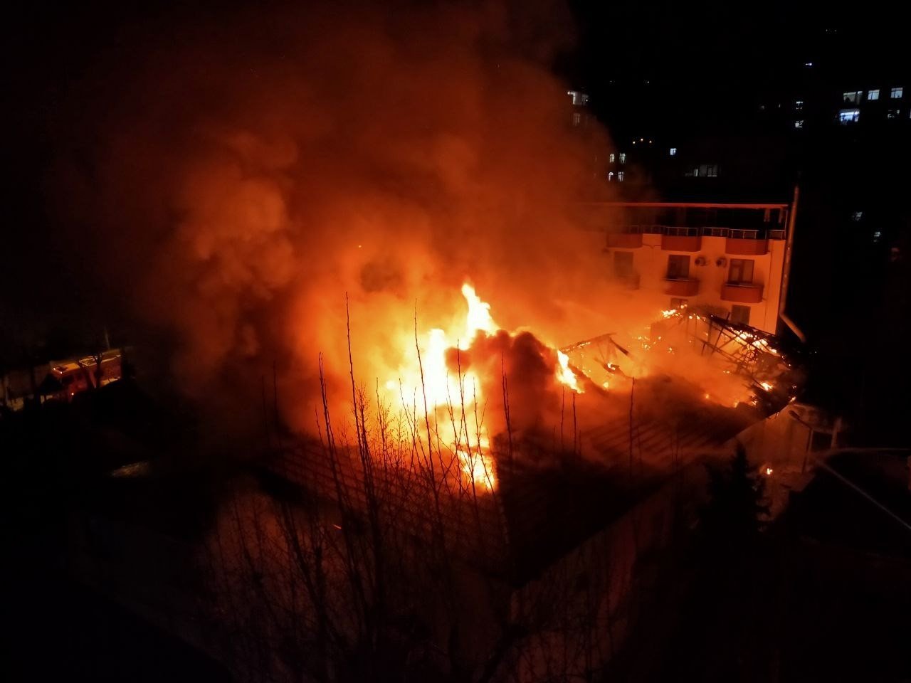 Kahramanmaraş’ta Ordu Evinde Çıkan Yangın Söndürüldü