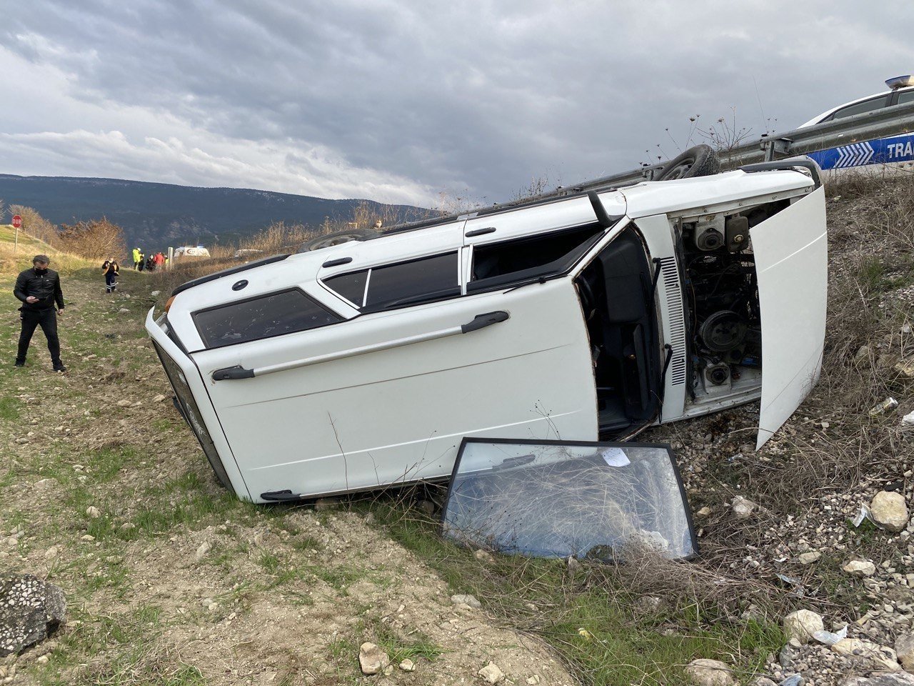 Kontrolden Çıkan Otomobil Tarlaya Uçtu : 1 Yaralı
