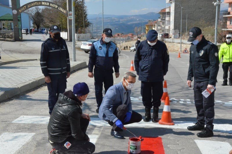 Emet’te Kırmızı Çizgi