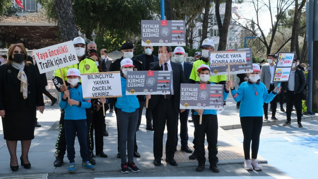 Muğla’da ‘yayalar Kırmızı Çizgimiz’ Etkinliği