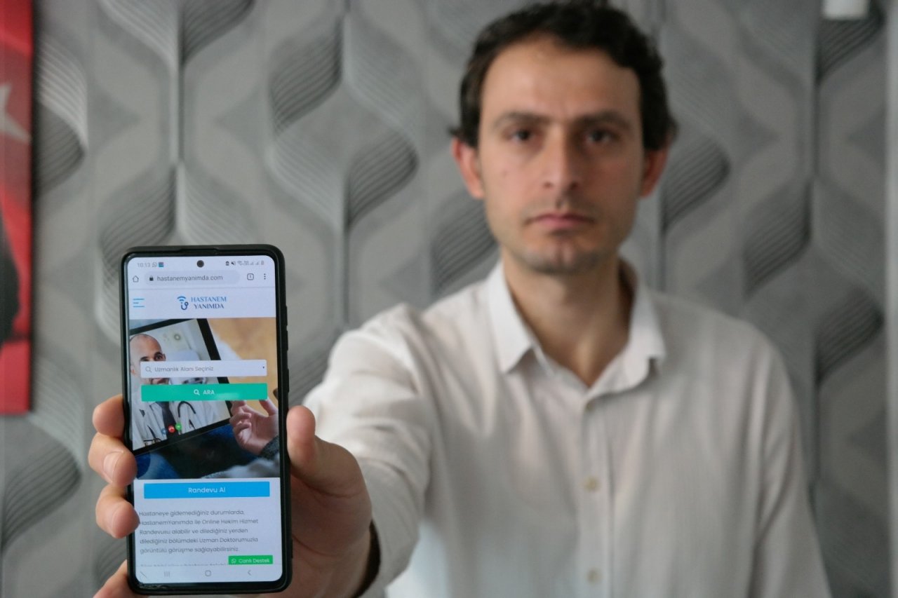 Bu Uygulamayla Hastane Cep Telefonuna Sığıyor