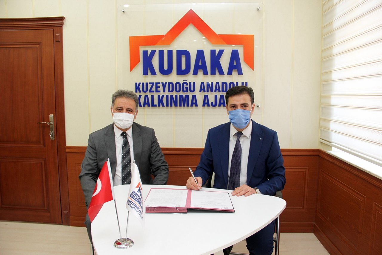 Tortum Yüzen Adalar Turizme Kazandırılıyor