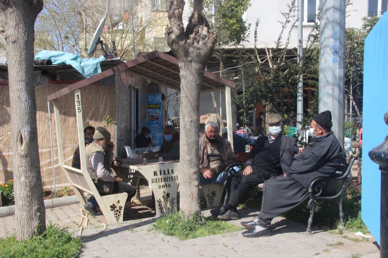 Kırmızı Kategoriye Geçen Kilis’te Tedbirlere Uyulmuyor