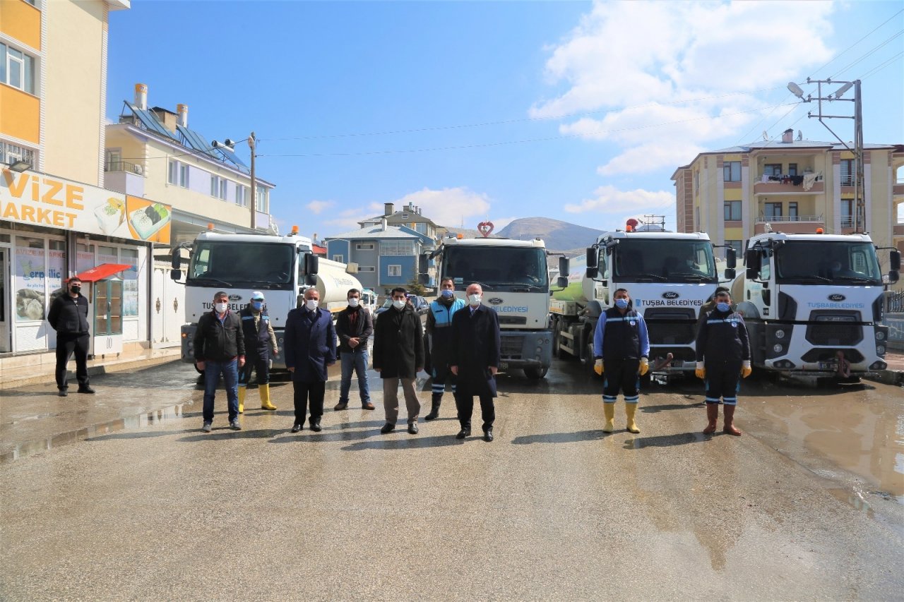 Tuşba’da Bahar Temizliği Devam Ediyor
