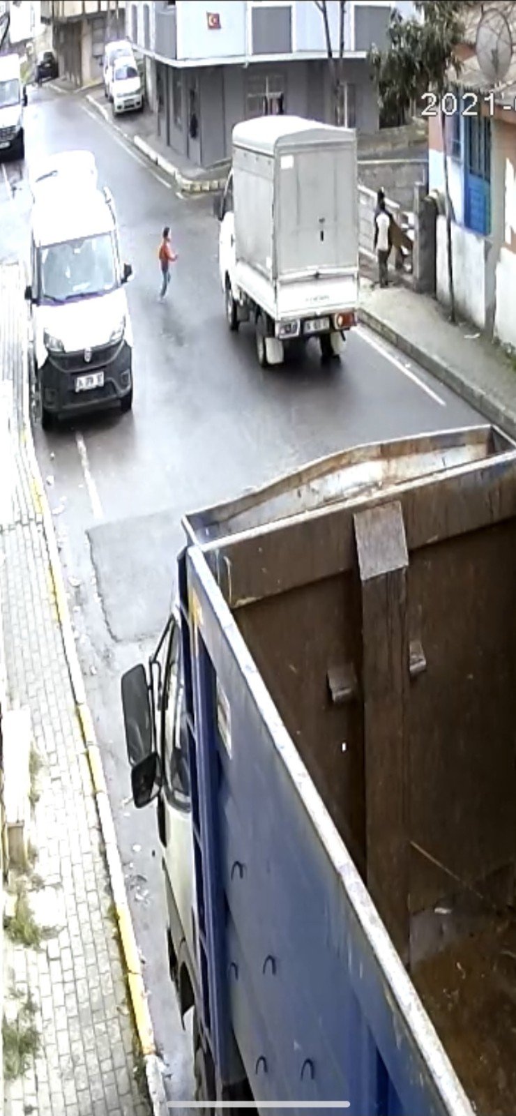 Avcılar’da Yürek Yakan Olay, Kamyonet Minik Umut’un Üzerinden Böyle Geçti