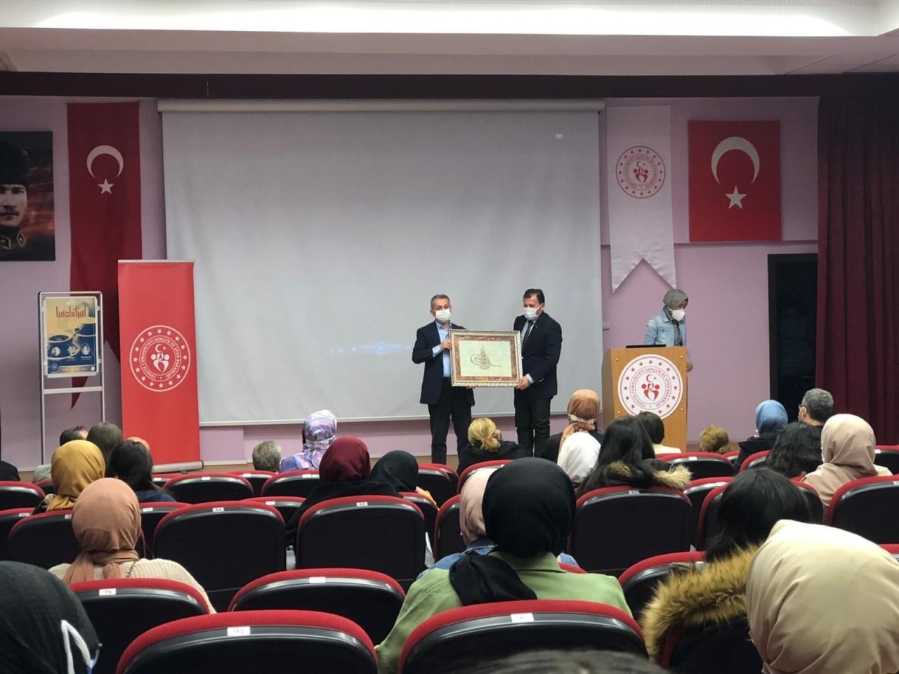 İ̇stiklal Marşı Ve Mehmet Akif Ersoy Konulu Hasbihal Programı Yapıldı