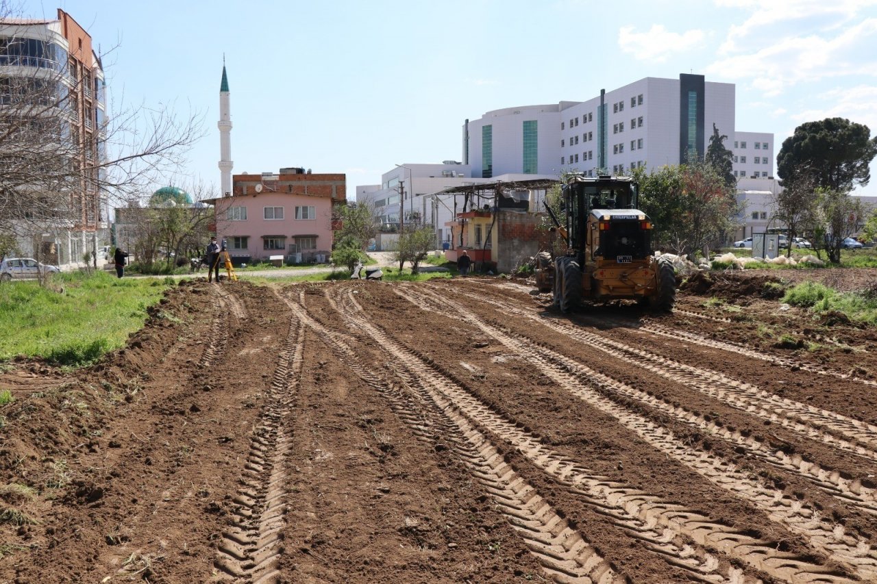 Nazilli Belediyesi Yol Açma Çalışmalarına Devam Ediyor