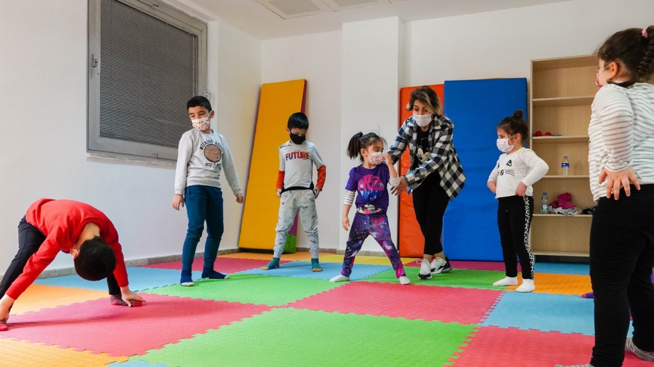 Keçiörenli Minikler Çocuk Eğitim Merkezi’nde Bilimle Büyüyor