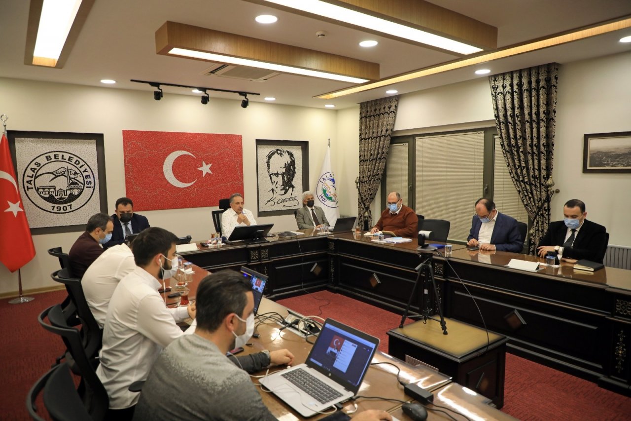 Başkan Yalçın Yine Takipçilerinin Karşısındaydı