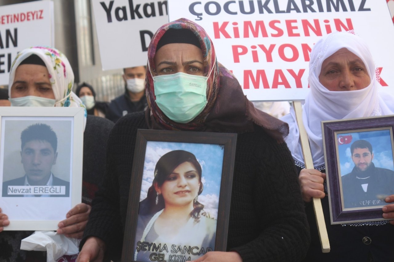 Vanlı Anneler Evlatlarını İstiyor