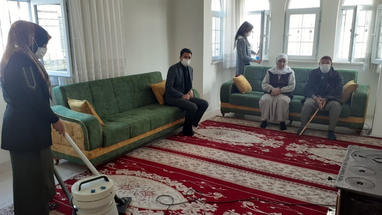 Yaşlı Ve Engellilerin Evleri Pırıl Pırıl
