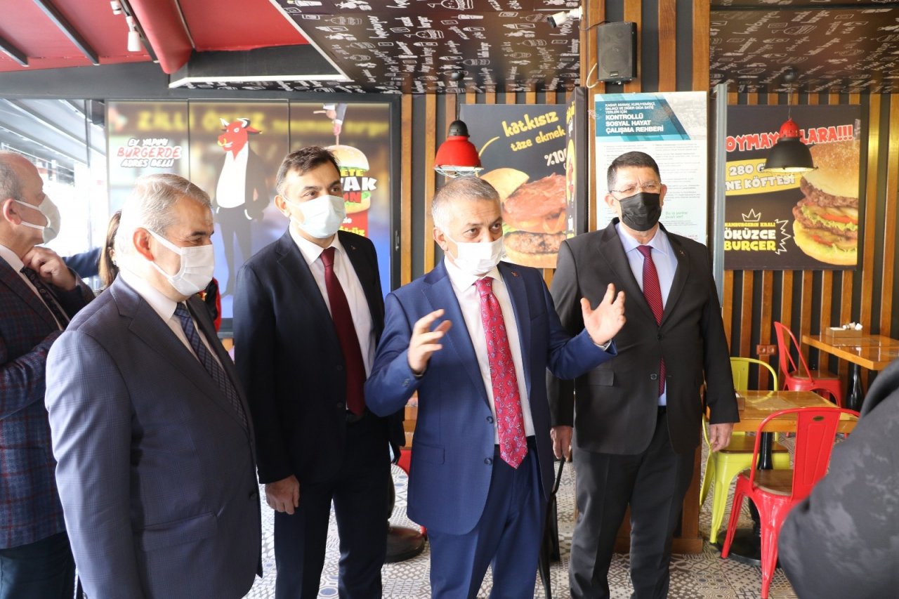 Kırmızıya Dönen Antalya’da Yoğun Bakım Doluluk Oranı Yüzde 58