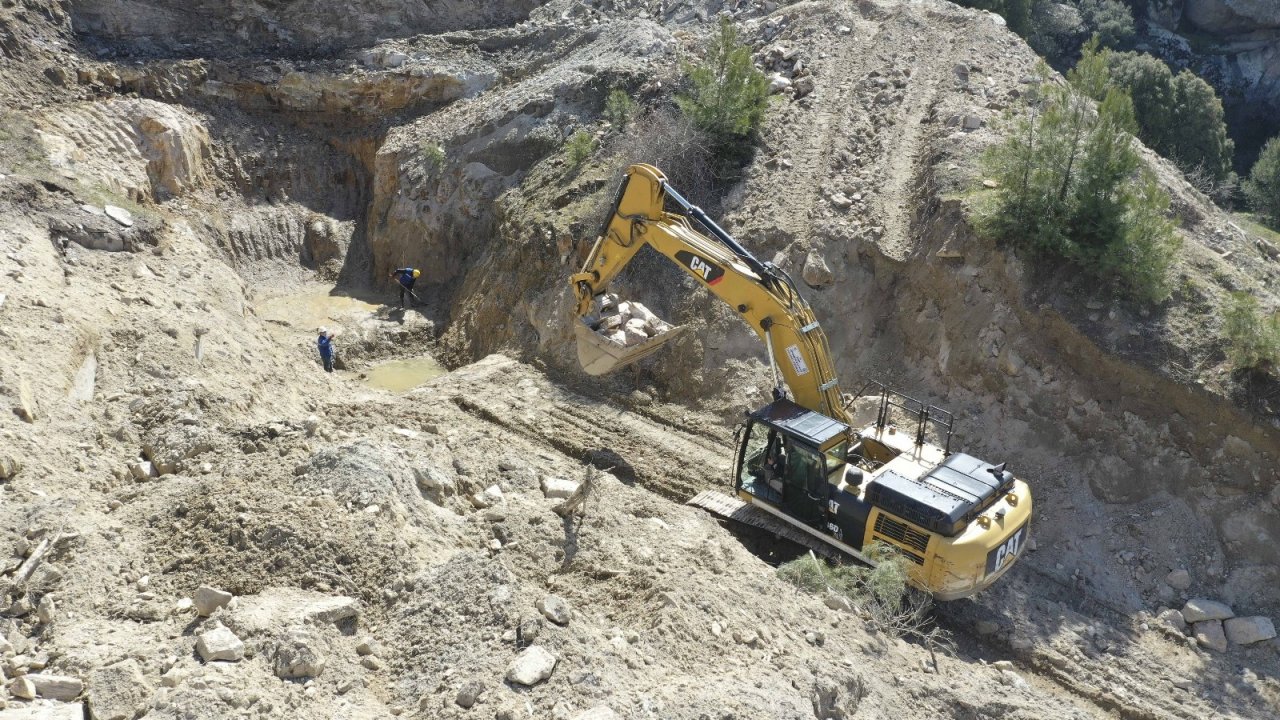 Aski̇ Ekiplerini Çalışmalarını Aralıksız Sürdürüyor