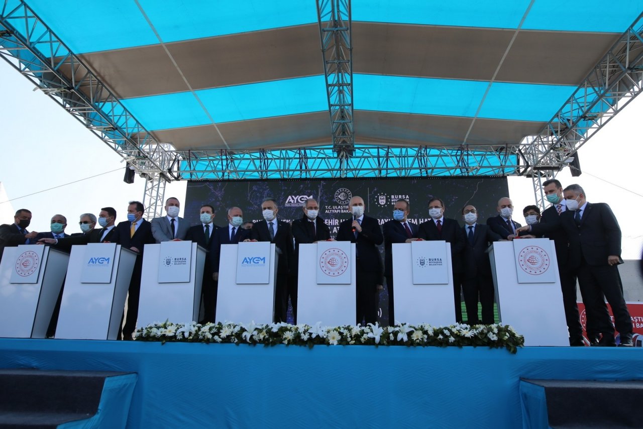Bakan Karaismailoğlu, Bursa Şehir Hastanesi Metro Hattının Temelini Attı