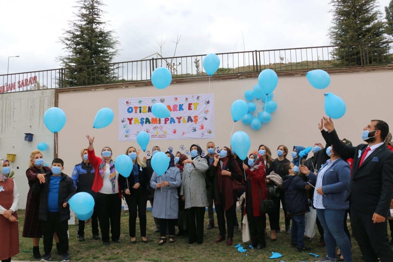 Elazığ’da, ’otizm Farkındalık Günü’ Etkinliği