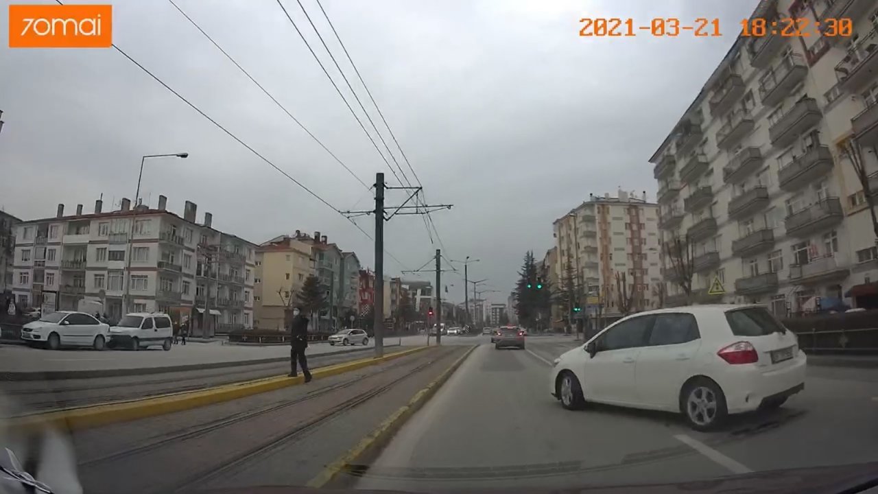 Bir Anlık Dikkatsizlik Kazaya Neden Oluyordu