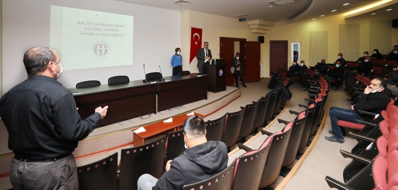 Gaün’de Temizlik Personellerine Hijyen Eğitimi Verildi