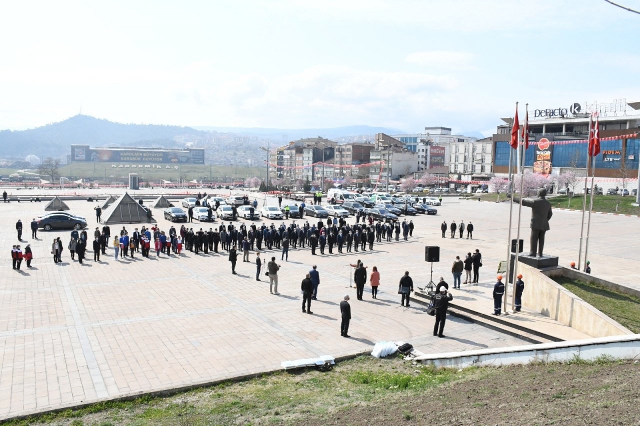 Türk Ağır Sanayisinin İlk Fabrikası Kardemi̇r’in Temelinin Atılmasının 84. Yılı