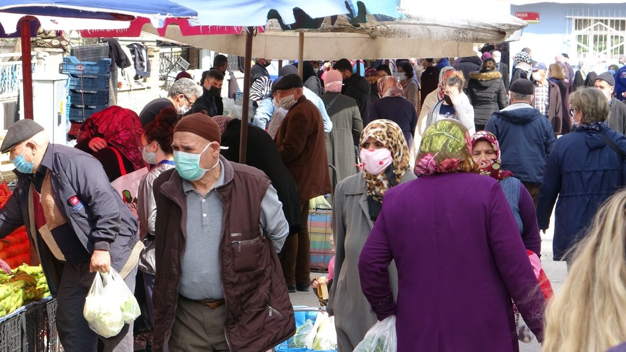 Artan Vaka Sayıları Semt Pazarı Yoğunluğunu Düşürmedi