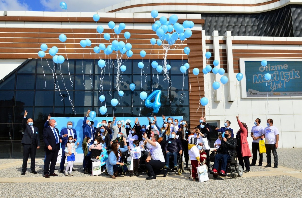 Manavgat, Otizm Farkındalığı İçin Maviye Büründü