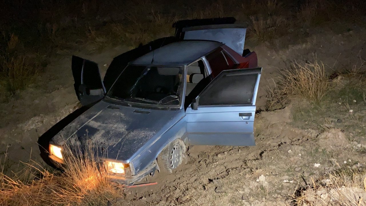 Polisin ’dur’ İhtarına Uymadı Tarlaya Uçtu