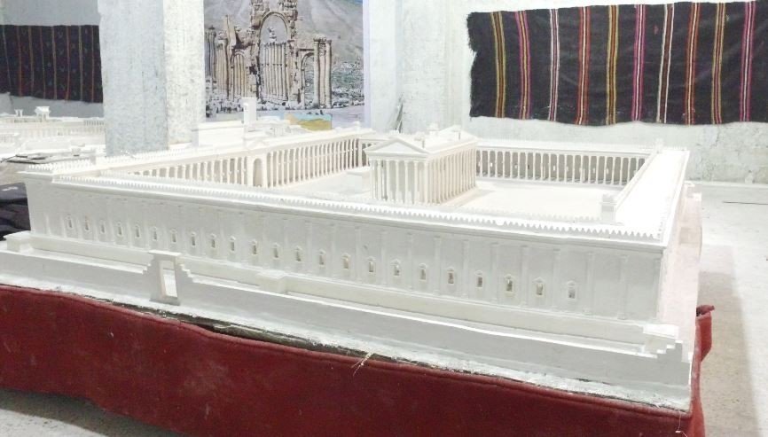 Suriyeli Ali Taha, Doğduğu Palmira Antik Kentinin Hasretini Maketiyle Gideriyor