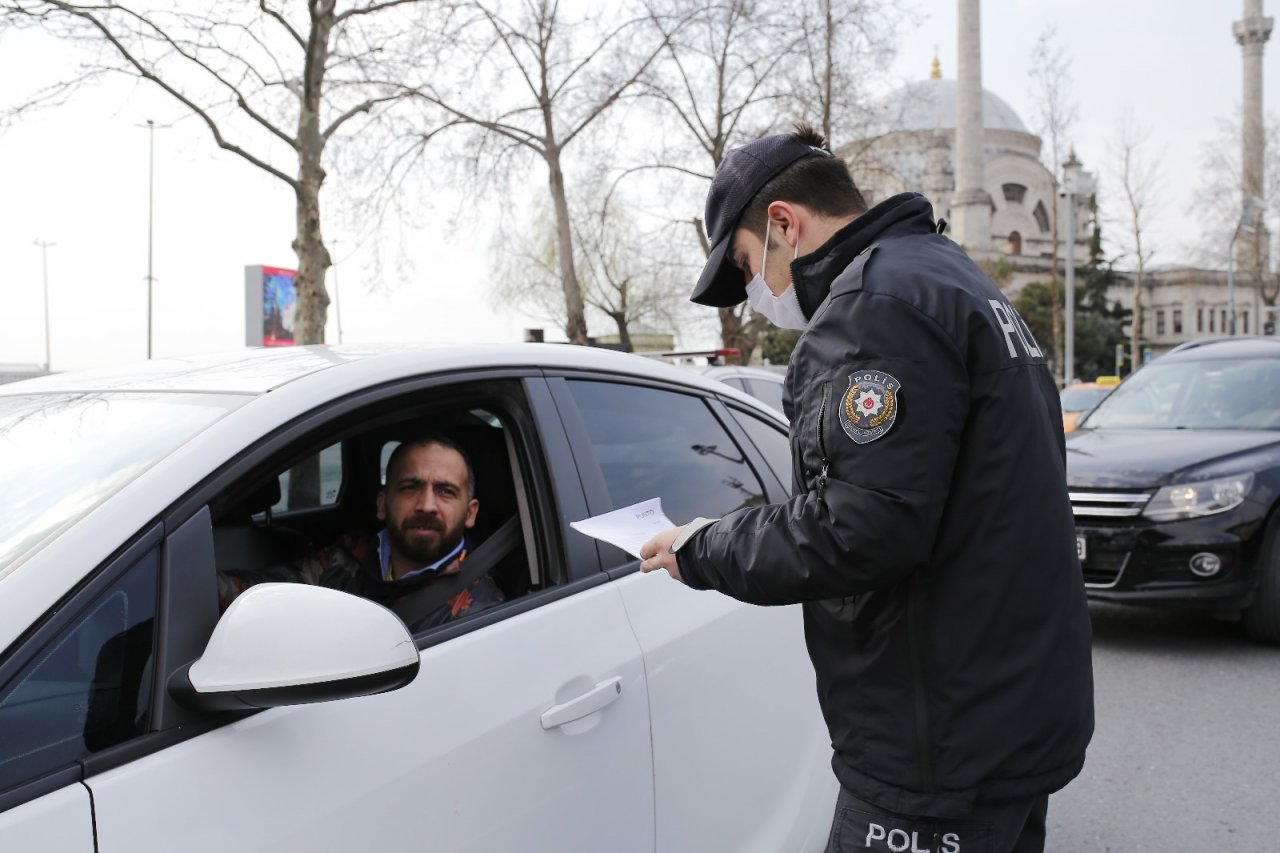 Beşiktaş’ta Sokağa Çıkma Kısıtlaması Denetimi Yapıldı