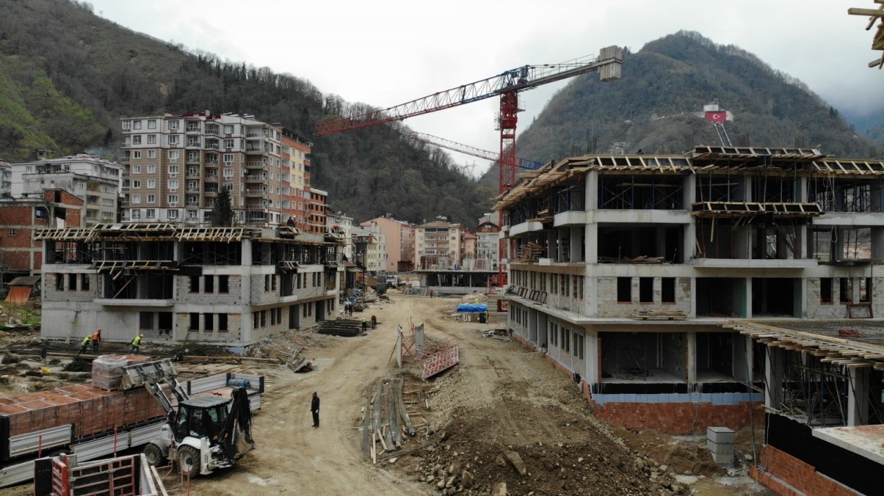 Tıpkı Dereli Gibi Yeniden İmar Ediliyor