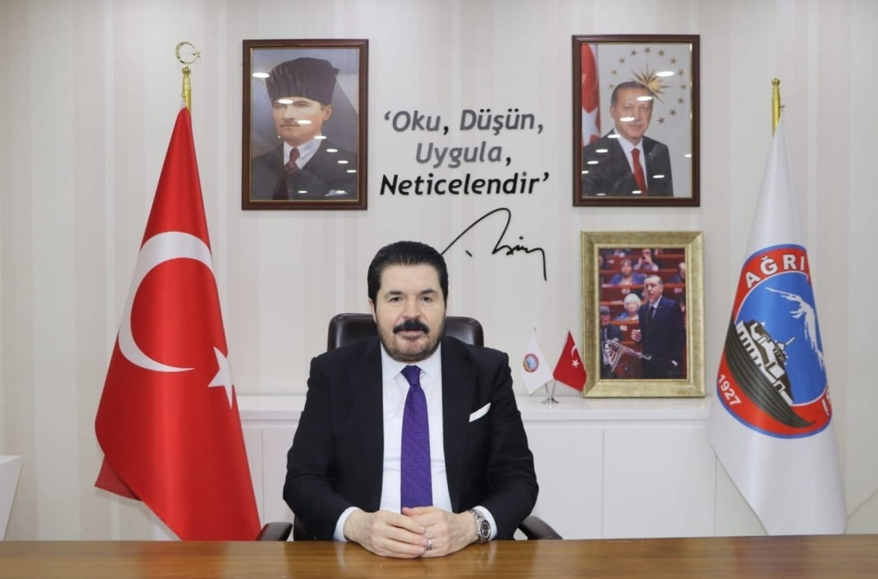 Başkan Sayan, Dünya Ağrılılar Günü’nü Kutladı