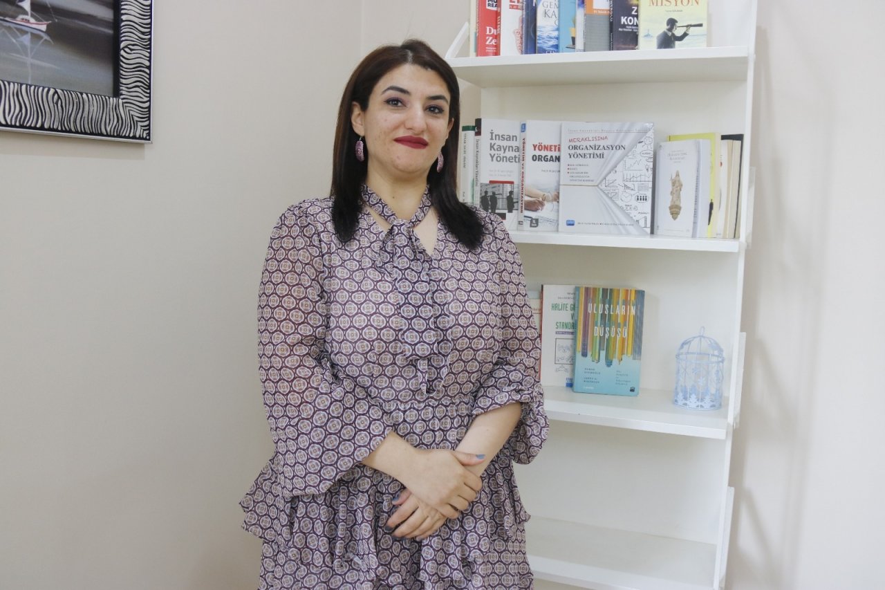 Kardeşinden Aldığı Borç Para İle Zemin Katta Şirket Kurdu, 400 Kişiye İstihdam Alanı Oluşturdu
