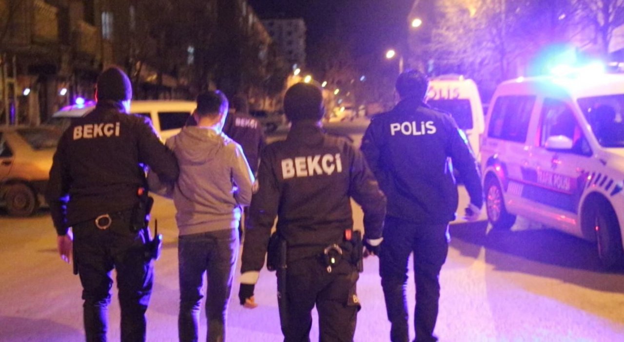 Elazığ’da Trafik Kazası Sonrası Kavga: 3 Gözaltı
