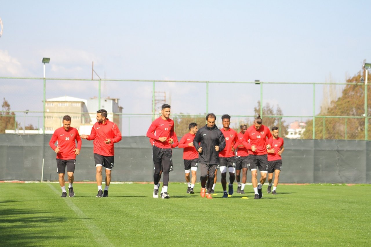 Hatayspor, Fatih Karagümrük Maçına Hazırlanıyor