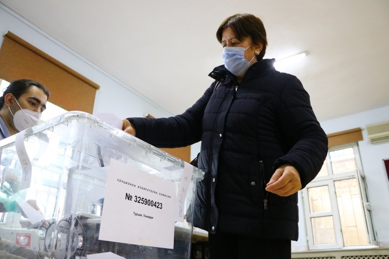 Trakya’daki Çifte Vatandaşlar Bulgaristan Seçimleri İçin Sandık Başında